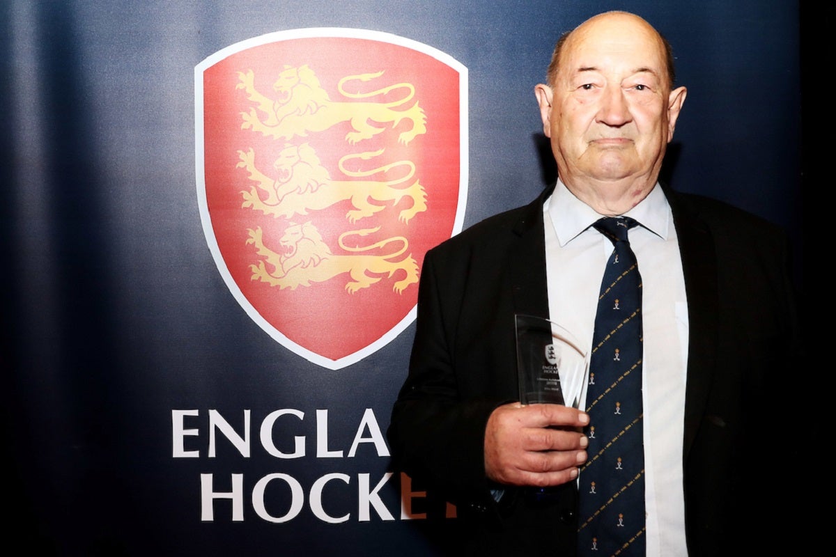 Mike Ward receiving England Hockey’s Lifetime Achievement Award in 2018